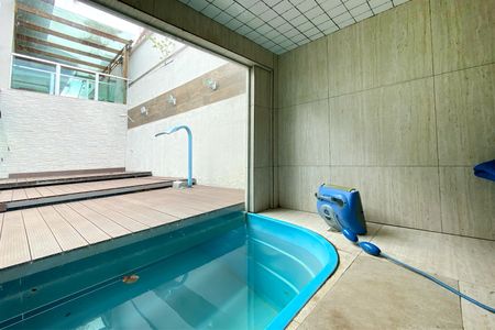 Casa à venda com 360m², 6 quartos e 6 vagasSauna