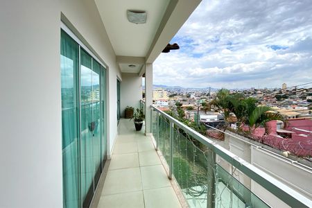Varanda da Sala de Estar de casa à venda com 5 quartos, 360m² em Nova Vista, Belo Horizonte