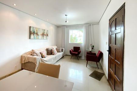 Casa à venda com 360m², 6 quartos e 6 vagasSala