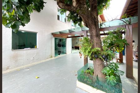 Casa à venda com 360m², 6 quartos e 6 vagasÁrea comum