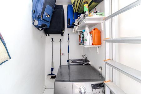 Apartamento à venda com 113m², 2 quartos e sem vaga Apartamento à venda com 113m², 2 quartos e sem vagaÁrea de Serviço