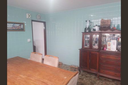 Casa à venda com 3 quartos, 228m² em Anhangabaú, Jundiaí