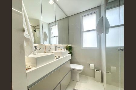 Apartamento à venda com 126m², 3 quartos e 3 vagasBanheiro