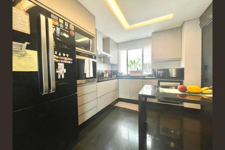 Apartamento à venda com 126m², 3 quartos e 3 vagasCozinha