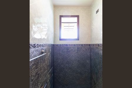 Casa à venda com 184m², 2 quartos e 5 vagas Casa à venda com 184m², 2 quartos e 5 vagasBanheiro suíte 1