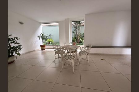 Apartamento à venda com 65m², 2 quartos e 1 vagaÁrea Comum