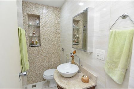 Apartamento à venda com 90m², 3 quartos e 1 vagaBanheiro 1