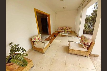 Casa à venda com 5 quartos, 500m² em Mangabeiras, Belo Horizonte