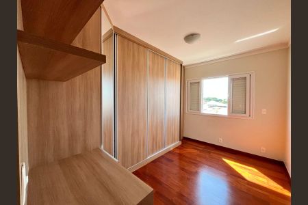 Apartamento à venda com 105m², 3 quartos e 1 vagaQuarto