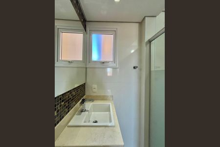 Apartamento à venda com 105m², 3 quartos e 1 vagaBanheiro da Suíte