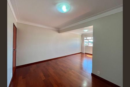 Apartamento à venda com 105m², 3 quartos e 1 vagaSala