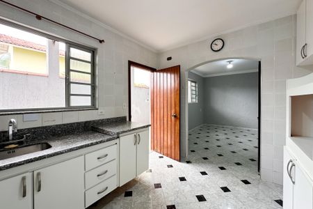 Casa para alugar com 280m², 5 quartos e 3 vagasCozinha