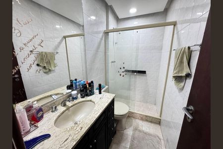 Casa à venda com 200m², 3 quartos e 2 vagas