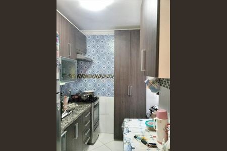 Apartamento à venda com 2 quartos, 43m² em São Pedro, Osasco