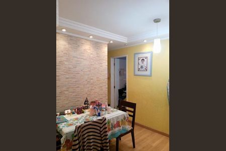 Apartamento à venda com 2 quartos, 43m² em São Pedro, Osasco