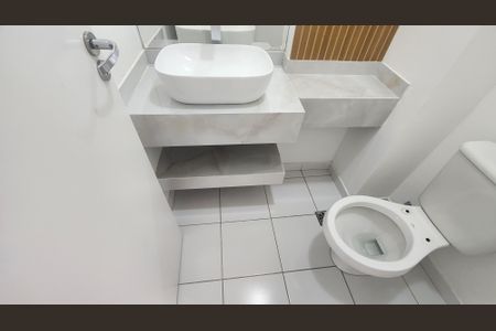 Apartamento para alugar com 82m², 3 quartos e 2 vagasBanheiro Social 