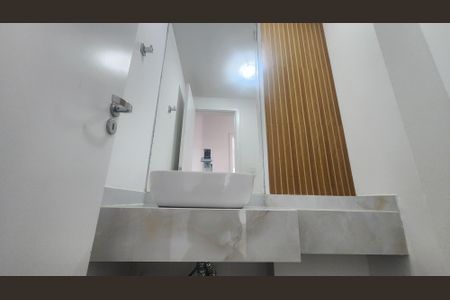 Apartamento para alugar com 82m², 3 quartos e 2 vagasBanheiro Social 