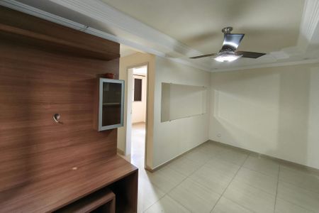 Sala de apartamento para alugar com 3 quartos, 56m² em Jardim Marcia, Campinas