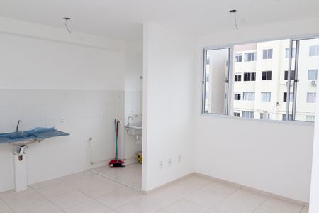 Sala de apartamento para alugar com 2 quartos, 42m² em Campo Grande, Rio de Janeiro