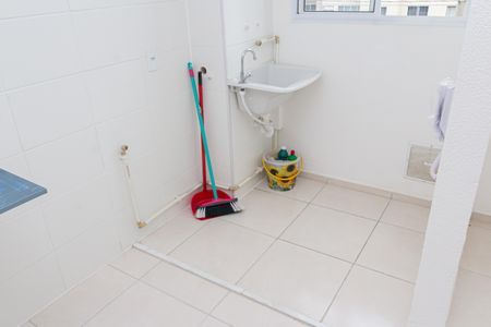 Apartamento para alugar com 42m², 2 quartos e sem vaga Apartamento para alugar com 42m², 2 quartos e sem vagaÁrea de Serviço