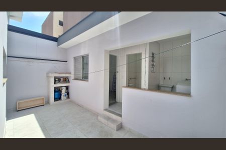 Casa à venda com 180m², 3 quartos e 2 vagas Casa à venda com 180m², 3 quartos e 2 vagasDetalhe