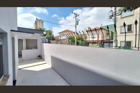 Casa à venda com 180m², 3 quartos e 2 vagas Casa à venda com 180m², 3 quartos e 2 vagasDetalhe