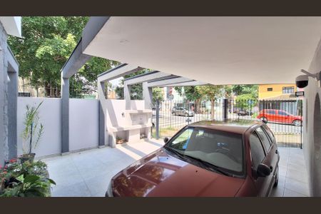Casa à venda com 180m², 3 quartos e 2 vagas Casa à venda com 180m², 3 quartos e 2 vagasGaragem