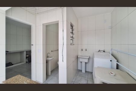 Casa à venda com 180m², 3 quartos e 2 vagas Casa à venda com 180m², 3 quartos e 2 vagasÁrea de Serviço