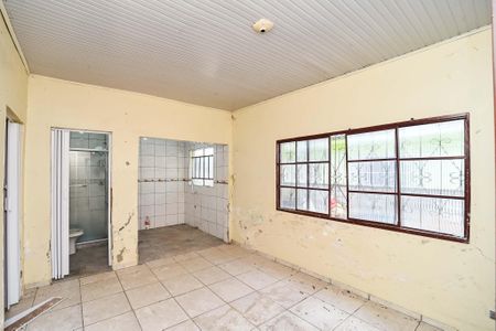 Sala de casa à venda com 2 quartos, 250m² em Sarandi, Porto Alegre