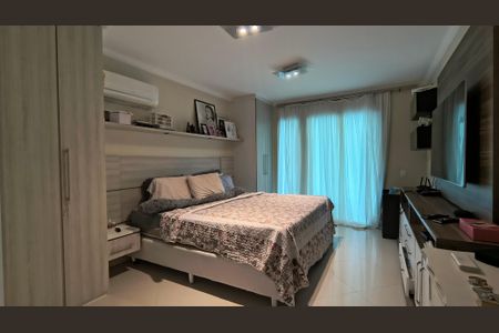 Casa de condomínio à venda com 300m², 5 quartos e 3 vagas