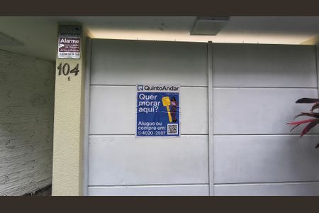 Casa de condomínio à venda com 300m², 5 quartos e 3 vagas