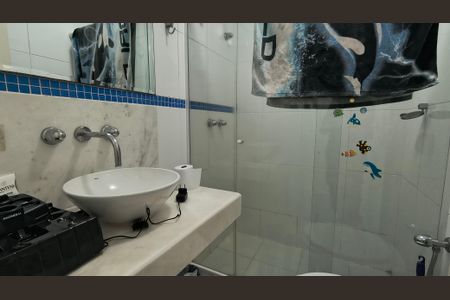 Casa de condomínio à venda com 300m², 5 quartos e 3 vagas