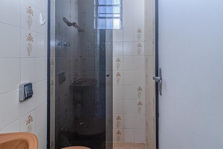 Casa para alugar com 160m², 3 quartos e 3 vagasbanheiro na suíte 1_2