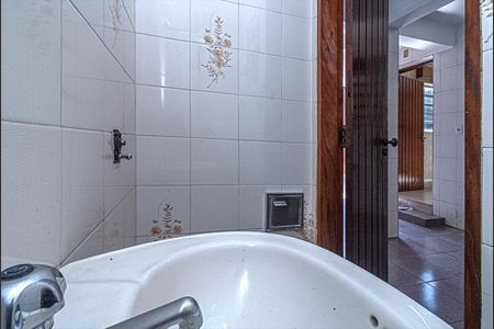 Casa para alugar com 160m², 3 quartos e 3 vagasbanheiro na área de serviço_4