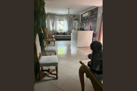 Casa para alugar com 195m², 4 quartos e 3 vagasOutros