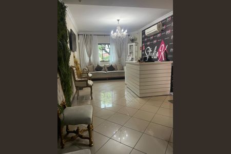 Casa para alugar com 195m², 4 quartos e 3 vagasOutros