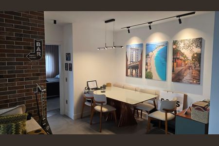 Apartamento à venda com 73m², 2 quartos e 1 vaga Apartamento à venda com 73m², 2 quartos e 1 vagaSala de jantar