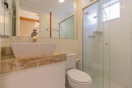 Apartamento à venda com 65m², 2 quartos e 2 vagasBanheiro da Suíte