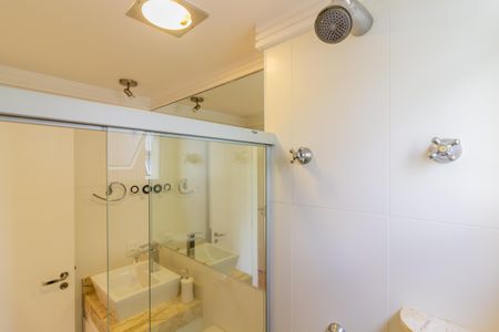 Apartamento à venda com 65m², 2 quartos e 2 vagasBanheiro da Suíte