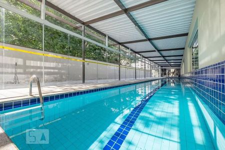 Apartamento à venda com 65m², 2 quartos e 2 vagasÁrea comum - Piscina