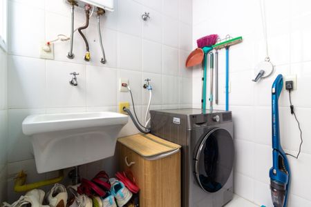 Apartamento à venda com 65m², 2 quartos e 2 vagasÁrea de Serviço