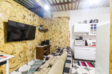 Casa à venda com 128m², 9 quartos e sem vagaSala/Cozinha