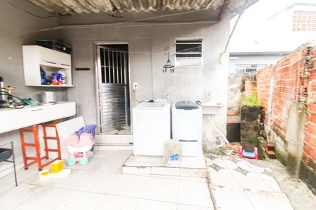 Casa à venda com 128m², 9 quartos e sem vagaÁrea de Serviço/ Varanda