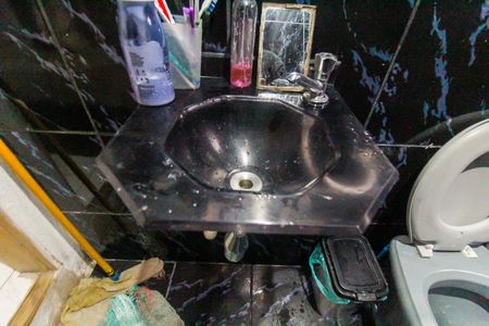 Casa à venda com 128m², 9 quartos e sem vagaBanheiro 2