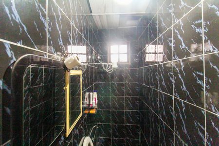 Casa à venda com 128m², 9 quartos e sem vagaBanheiro 2