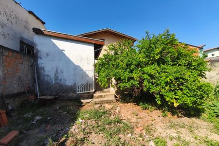 Casa à venda com 177m², 3 quartos e 4 vagasQuintal - Jardim