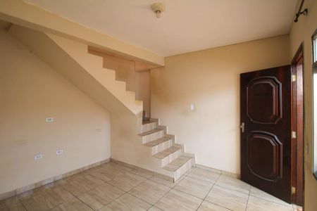 Sala de casa para alugar com 4 quartos, 125m² em Parque Santa Madalena, São Paulo