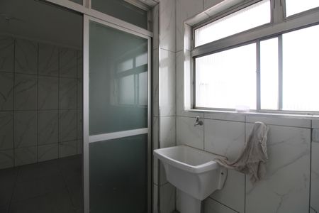 Apartamento para alugar com 70m², 2 quartos e 1 vagaÁrea de Serviço