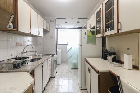Apartamento à venda com 55m², 2 quartos e 2 vagasCozinha 