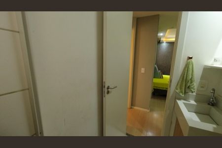 Apartamento à venda com 45m², 2 quartos e sem vaga Apartamento à venda com 45m², 2 quartos e sem vagaBanheiro
